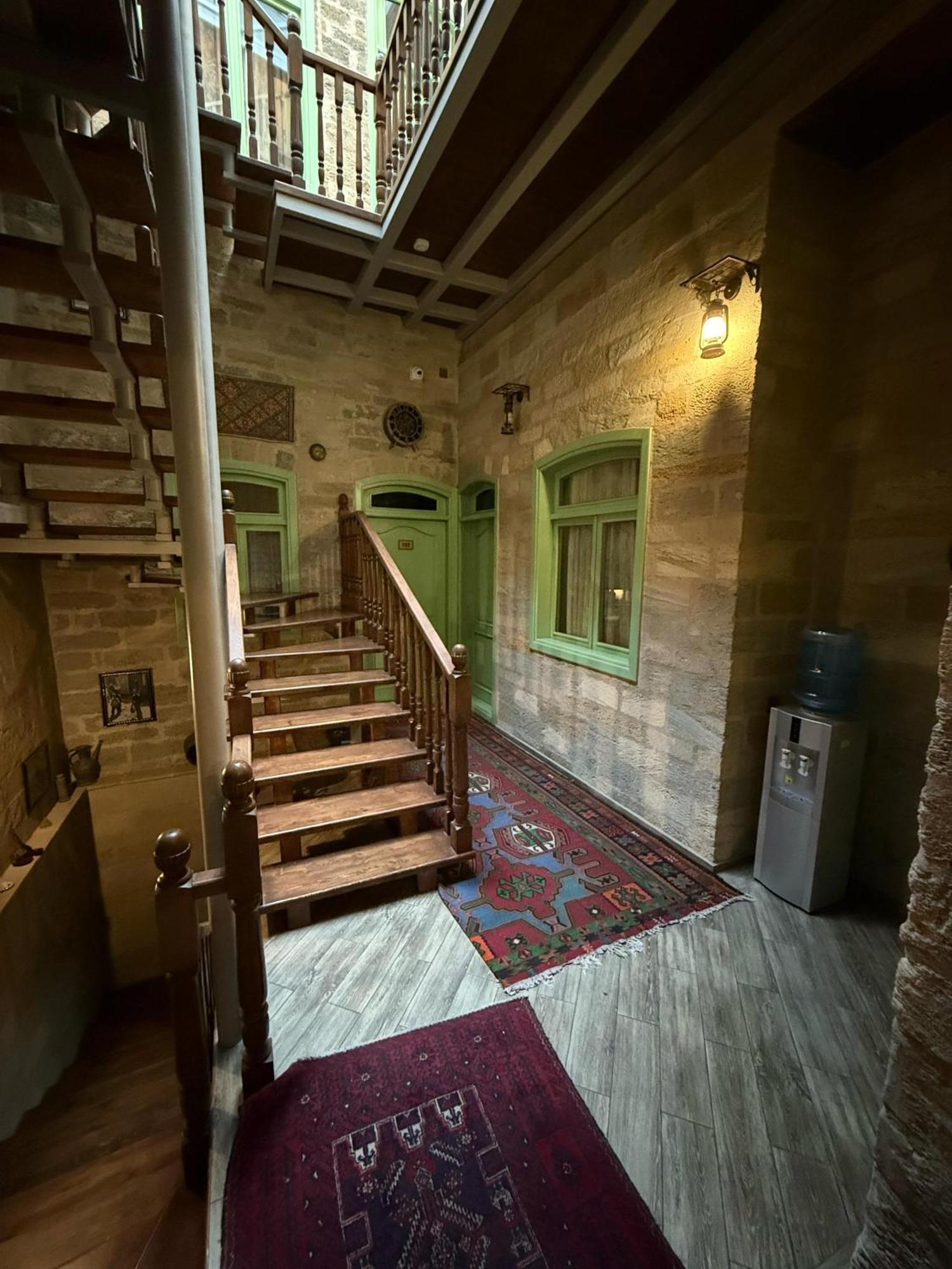 Sazeli Old Baku Hotel Exterior photo